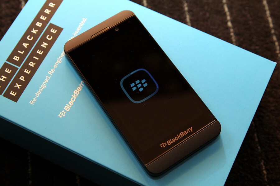 BlackBerry 10，你终于来了，你行吗？
