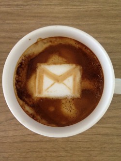 “科技”味十足的拿铁