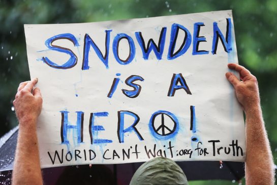 Edward Snowden, HERO! 英雄！