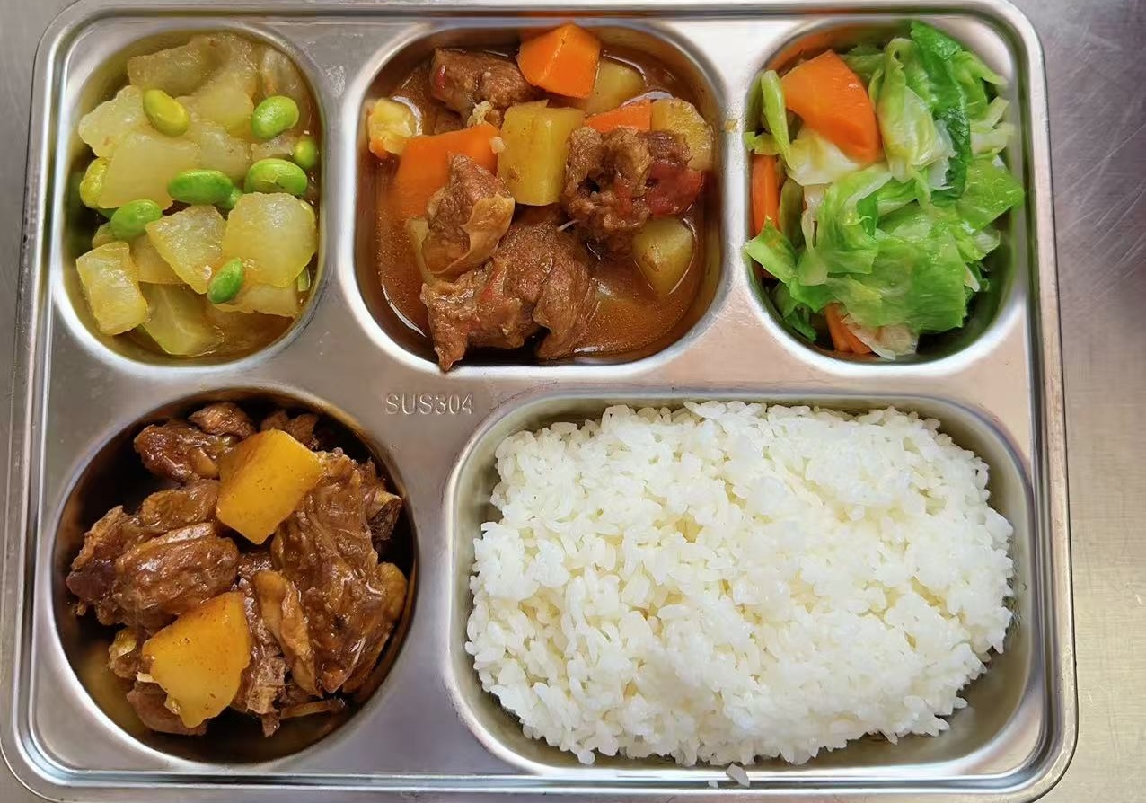 记录一下最近两周的小学午餐事件