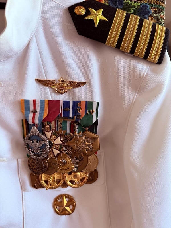 Mark Kelly swore an outh to the Constitution